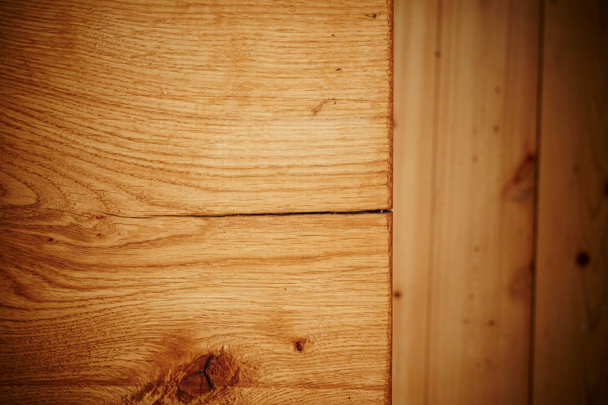 Massivholzbank Eiche / Baumkante natur / Sitzbank mit Bankkufe