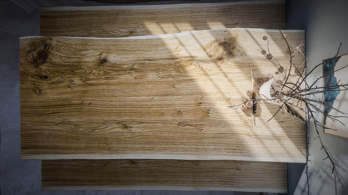 Esstisch Eiche / massiv / Naturkante / X-Kufen / Unikat